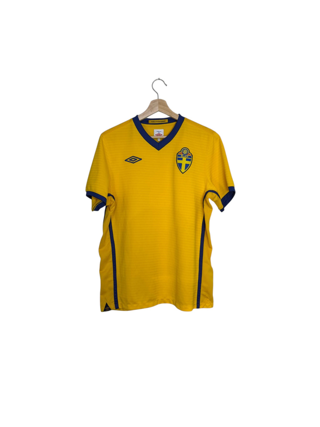 sweden yellow and blue jersey umbro