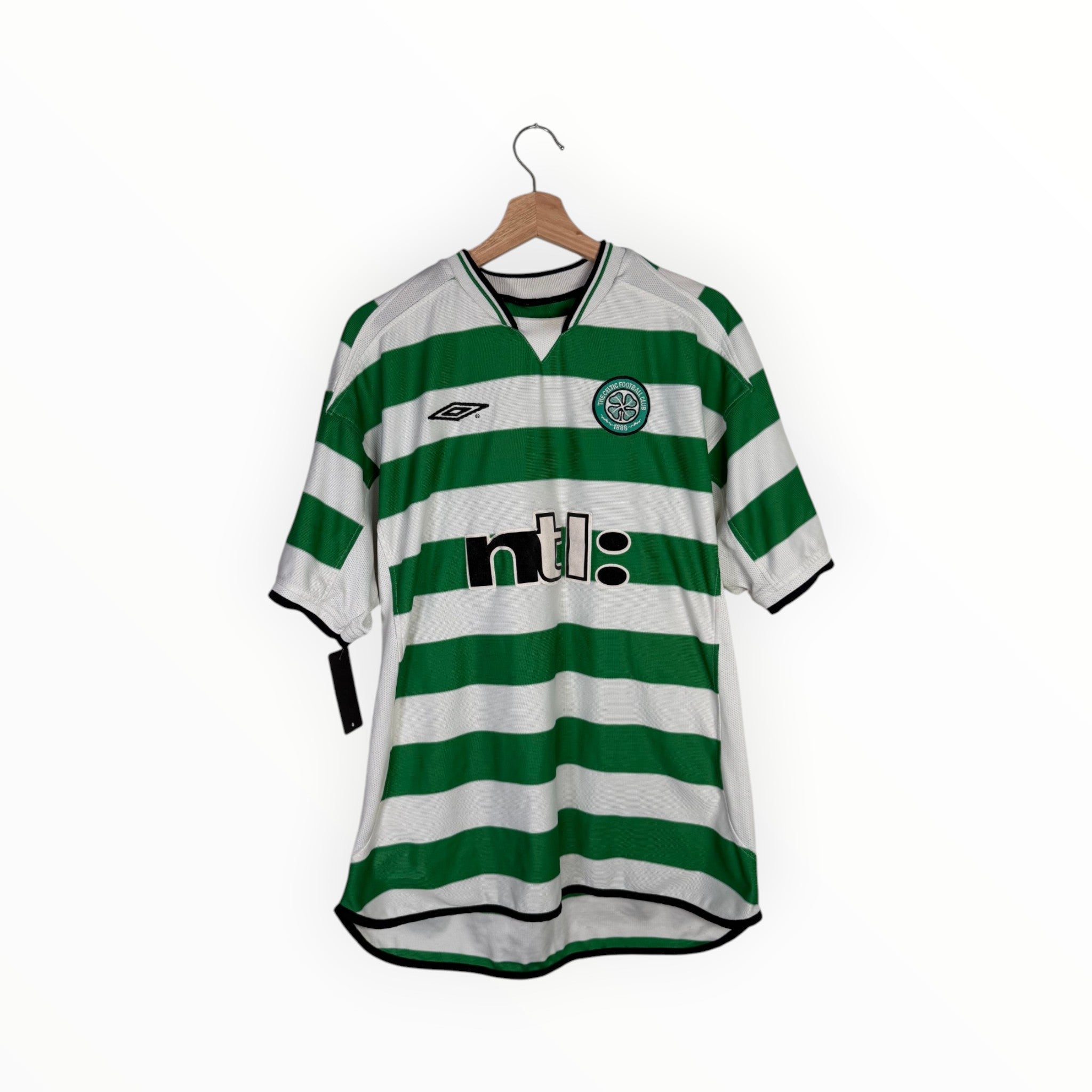 umbro football shirt white and green stripes