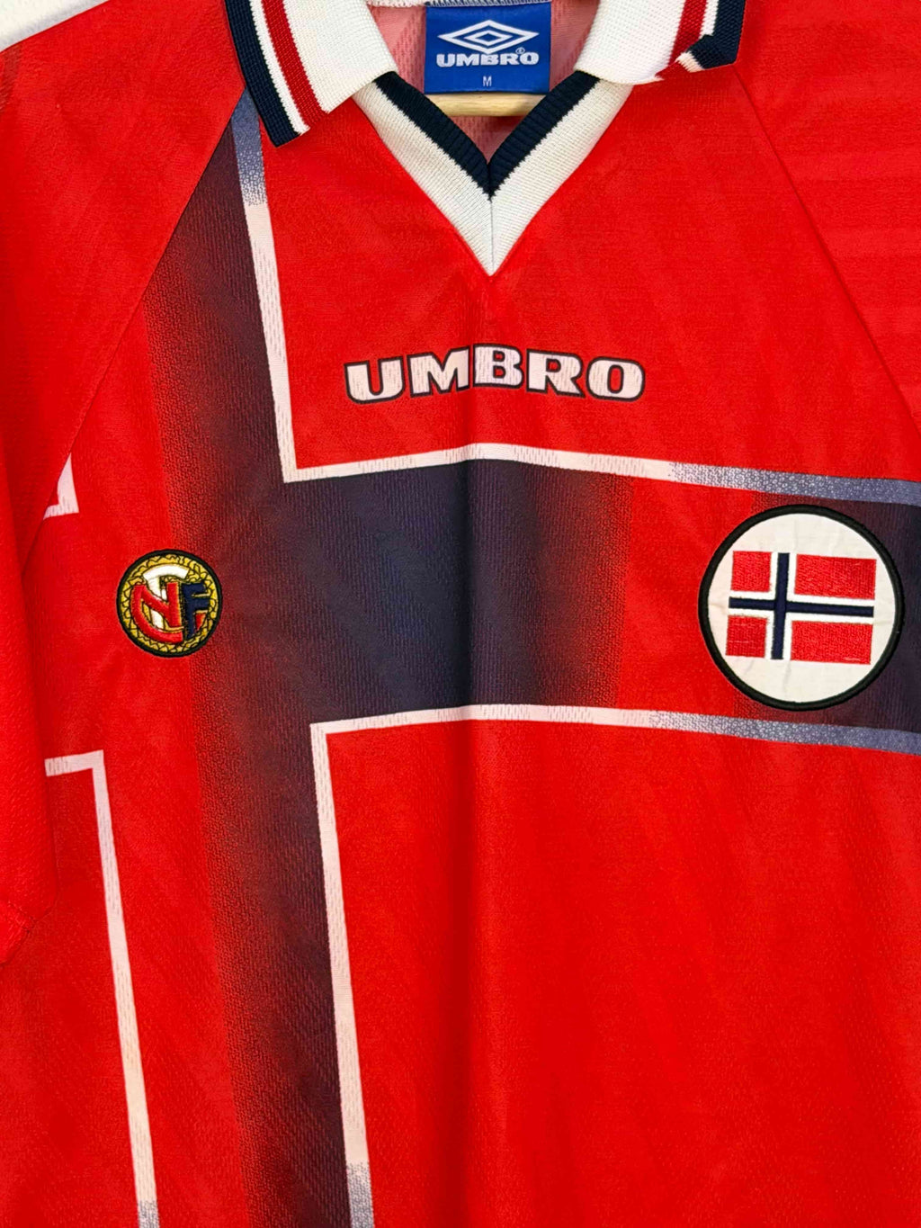 umbro norway flag v collar white