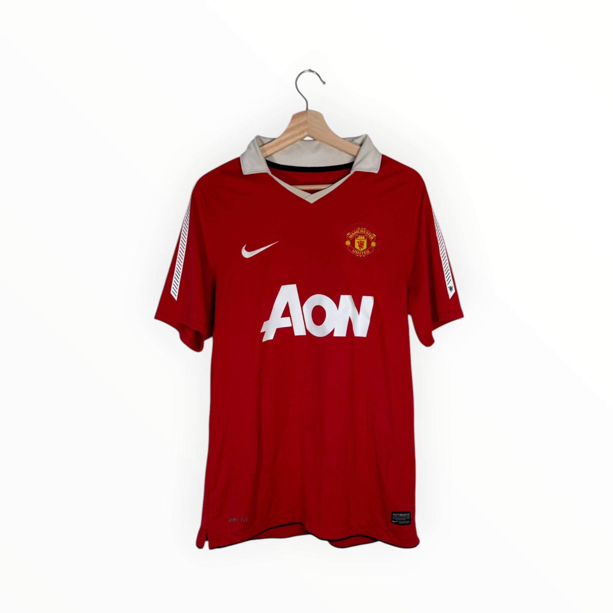 united nike 2010 home kit aon red