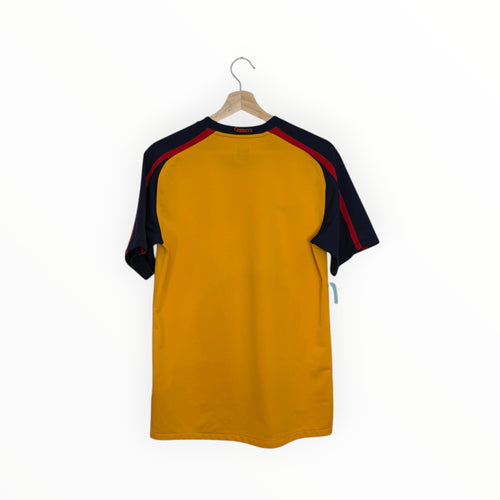 yellow and navy jersey arsenal